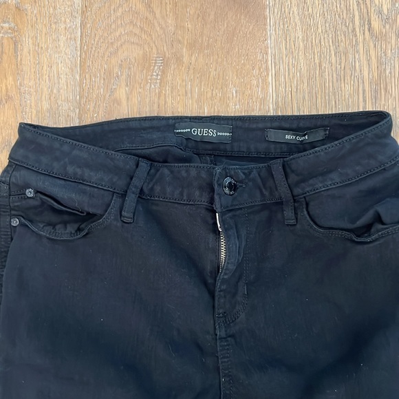 Sexy Curve Guess Black Jeans Size 28. Mid rise. - Picture 3 of 6